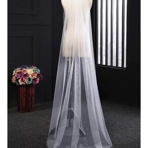 Elegant White Sheer Veil 79” Chapel Length